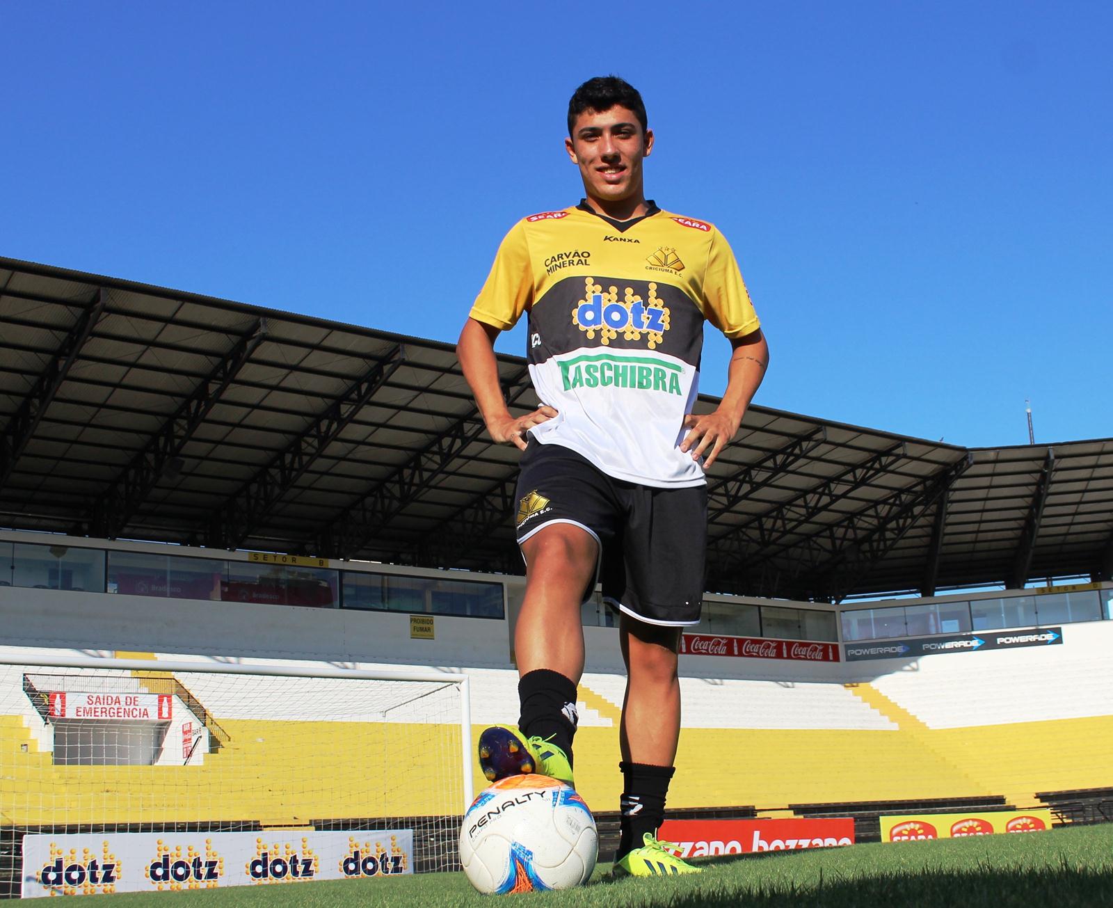 Bruno Lopes é convocado para a Seleção Sub-20