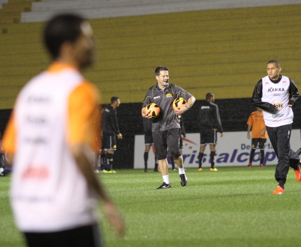 Argel motivado em desafio no Tigre