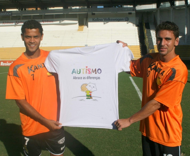 Atletas do Tigre aderem à campanha do Autismo