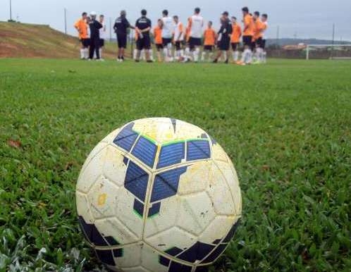 Base do Tigre realiza amistosos no CT