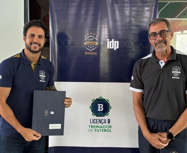 Coordenador de futebol conclui Licença B da CBF