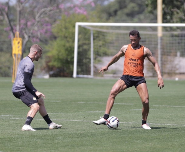 Criciúma e CRB duelam no Heriberto Hulse