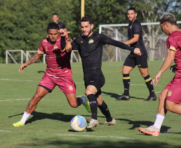Criciúma e Guarani de Palhoça fazem jogo-treino no CT