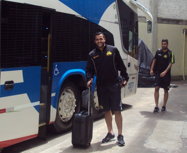 Criciúma embarca para Curitiba (PR)