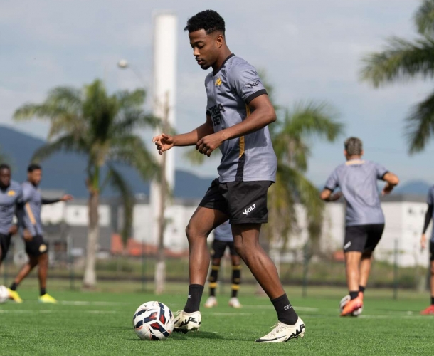 Criciúma enfrenta a Chapecoense no Oeste