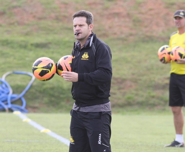 Criciúma recebe o Vasco