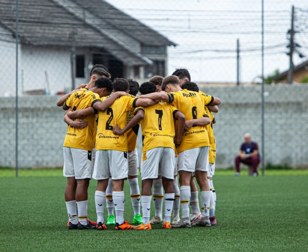 Criciúma Sub-15 é Derrotado pelo Athletico-PR, mas Avança para as Quartas da Copa Sul