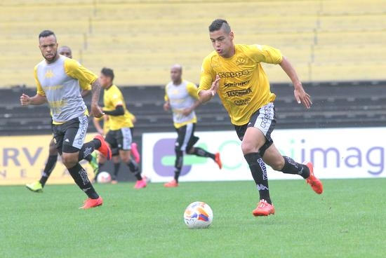 Criciúma treina forte no Majestoso