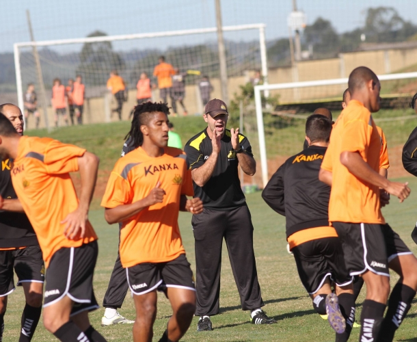 Criciúma treina forte parte tática