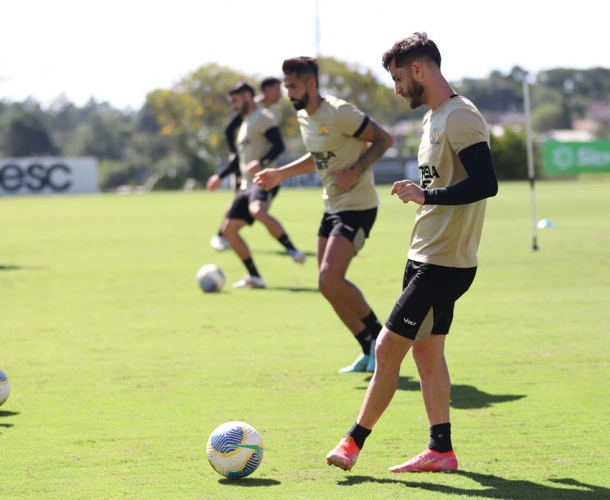 Elenco intensifica preparação para a Copa do Brasil
