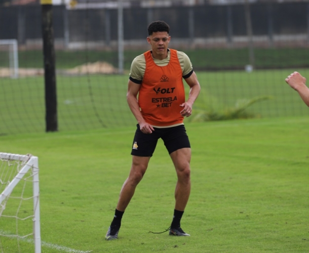 Elenco se reapresenta no CT