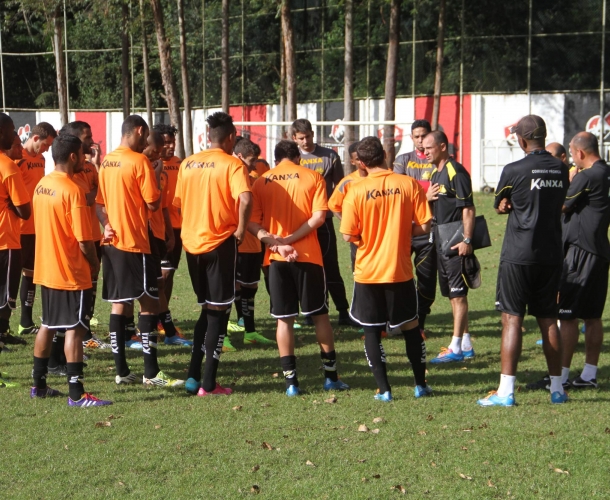 Em Salvador, Criciúma enfrenta o Bahia