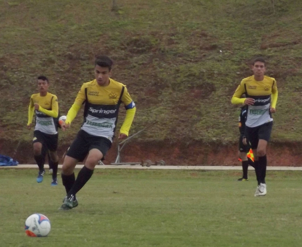 Infantil vence o Imbituba no CT