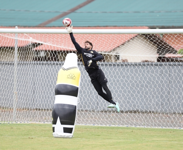Início de semana com treinamento no Caravaggio