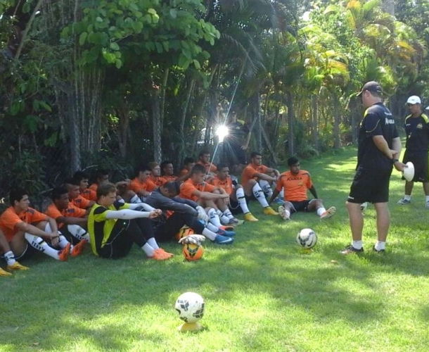 Júnior do Criciúma decide futuro na Copa SP