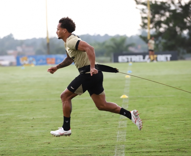Manhã de domingo com treinamento físico e técnico