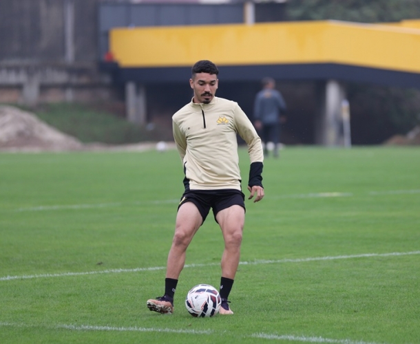 Manhã de treino técnico e tático