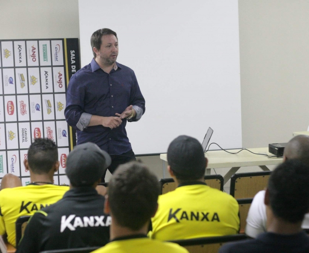 Palestra de educação financeira no Tigre