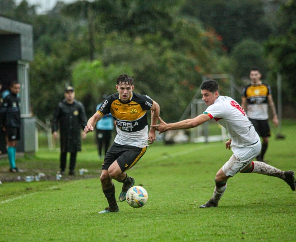 Quarta-feira de jogos da base no Catarinense e na BG Prime