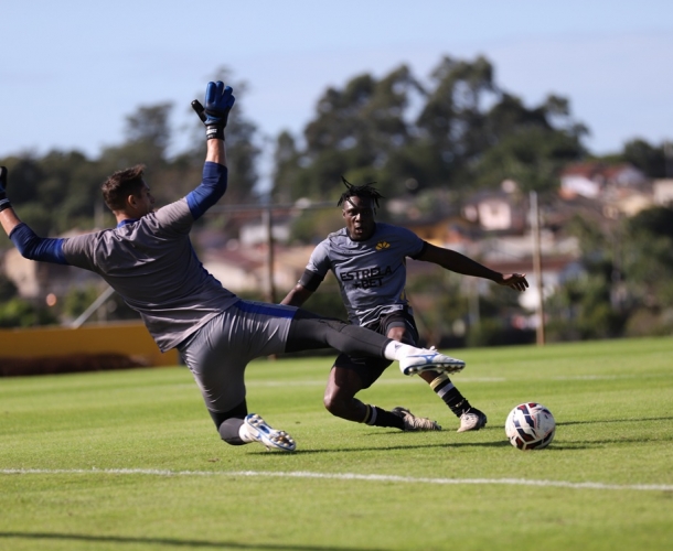 Reapresentação com jogo-treino no CT