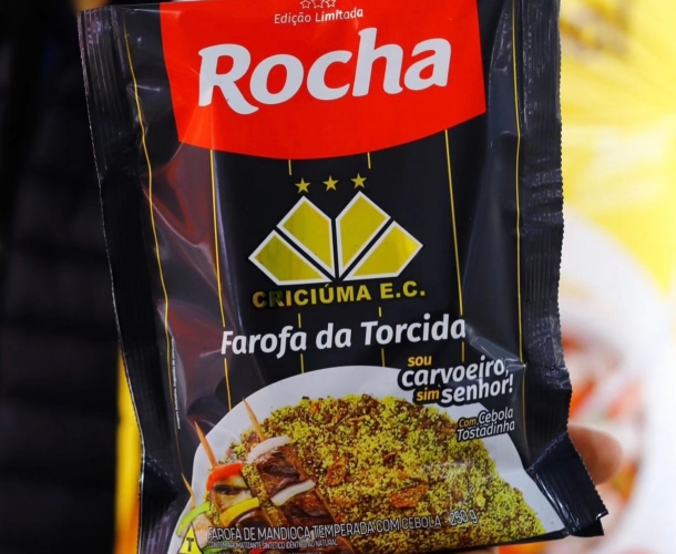 Rocha alimentos lança farofa premium exclusiva para a torcida do Criciúma