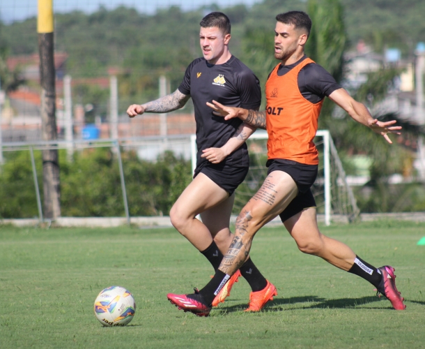 Sábado com treinamento técnico e tático 