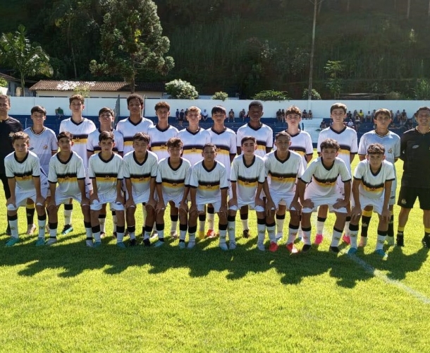 Sub-11 e Sub-13 participam de amistosos em Orleans 