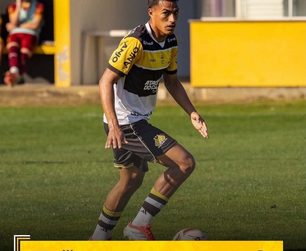Sub-20 goleia e lidera a primeira fase do Catarinense