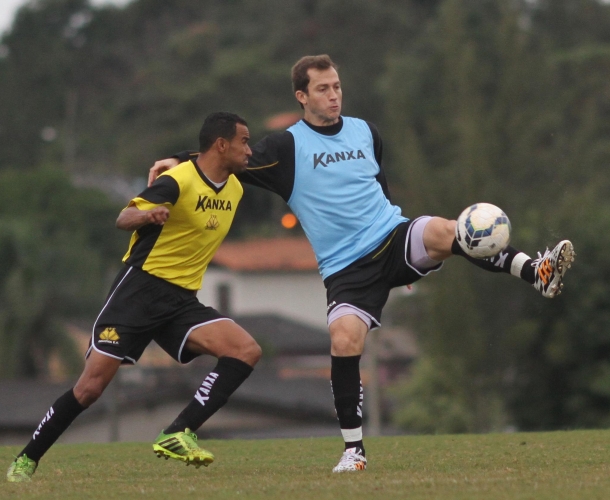 Tigre realiza treino técnico tático