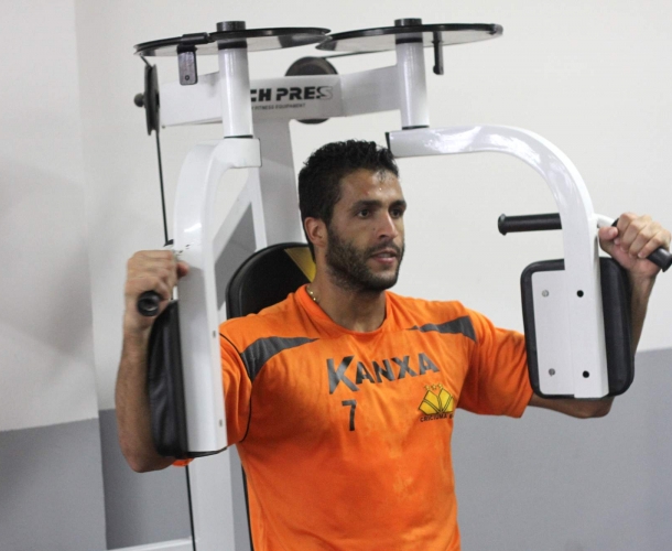 Tigre trabalha na academia do HH