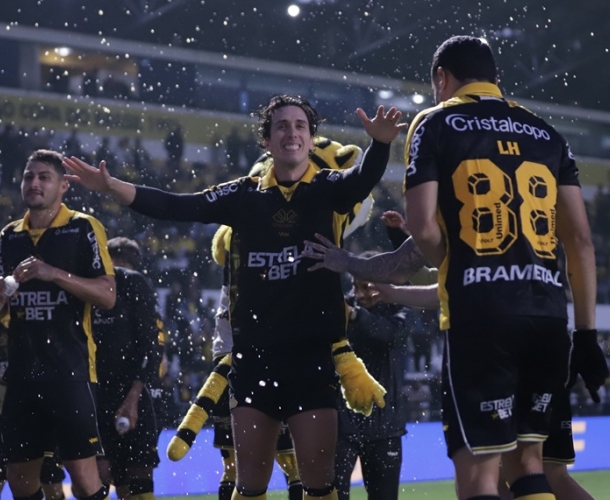 Tigre vence a Chapecoense no HH e avança na tabela