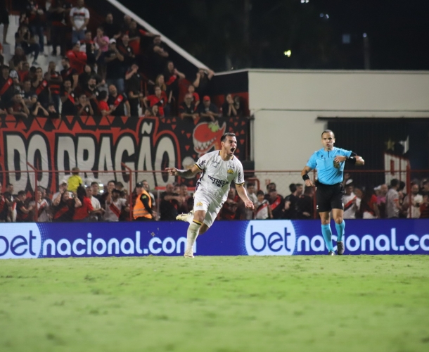 Tigre vence o Atlético de virada em Goiás