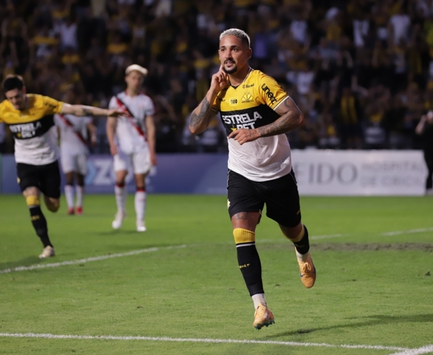 Tigre vence o Atlético Goianiense no Majestoso