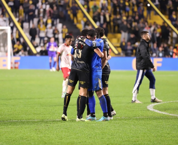 Tigre vence o RB Bragantino no Majestoso