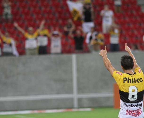 Torcida empurra para nova vitória