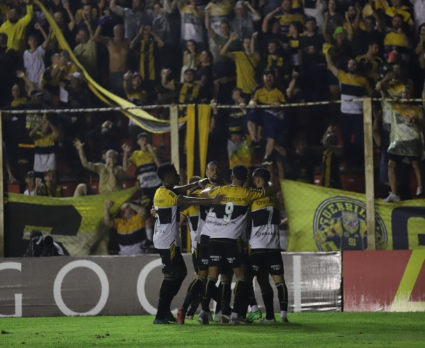 Vitória do Tigre no Aníbal Costa