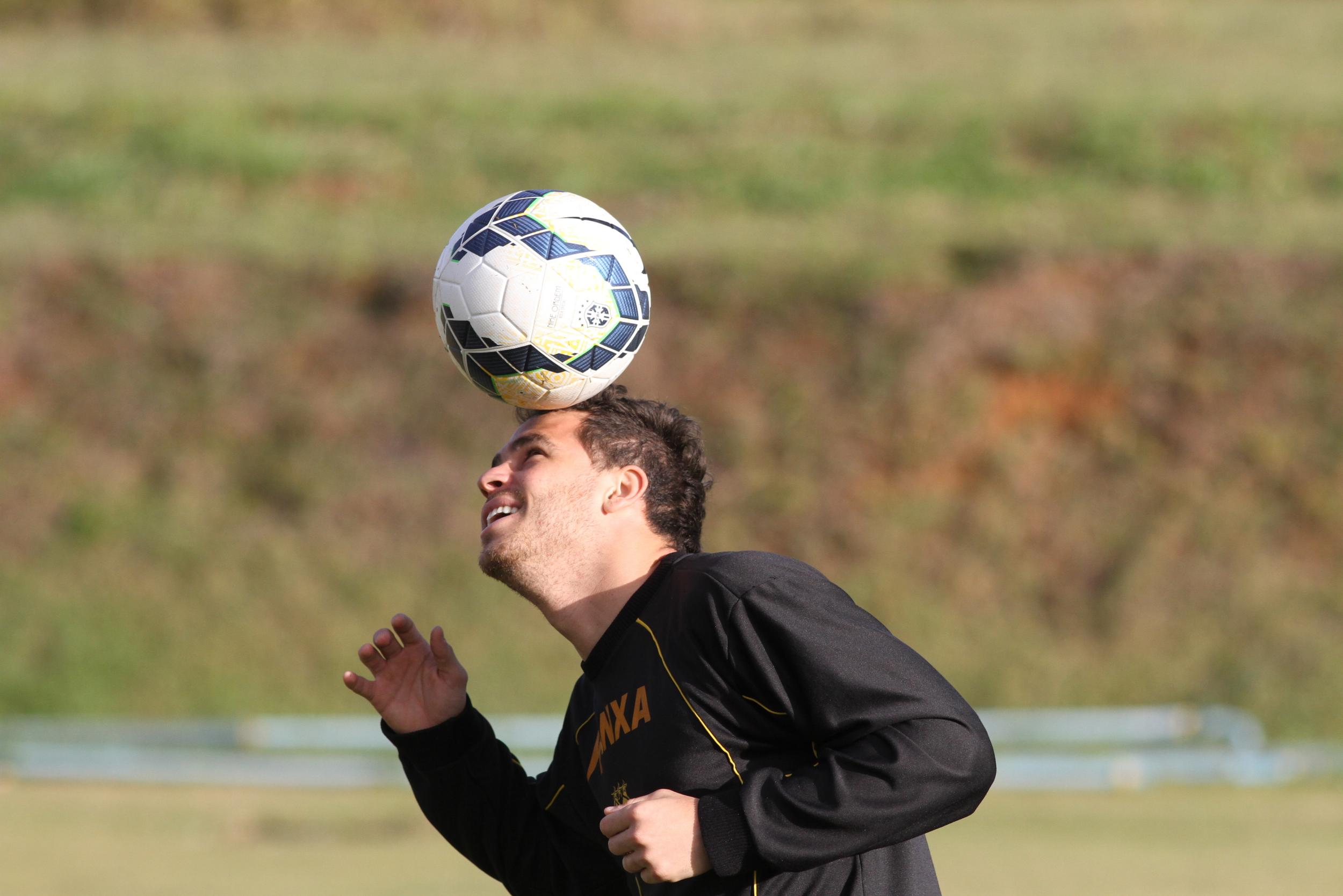 Tigre faz treino técnico e de academia